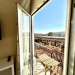 Eyexei Domus 4*
