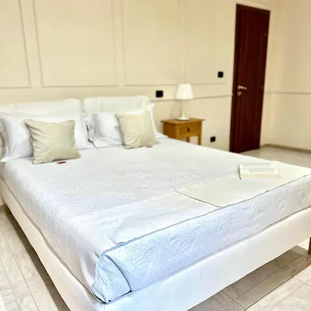 Eyexei Domus Couette-café 4*