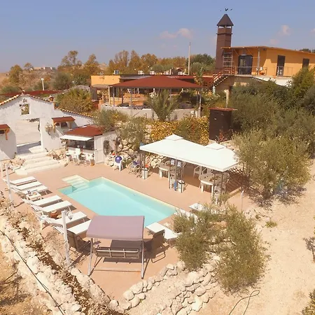 Eyexei Domus 4* אגריג'נטו