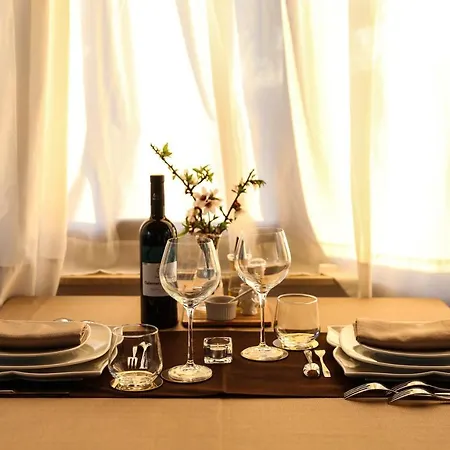 Eyexei Domus Couette-café 4*