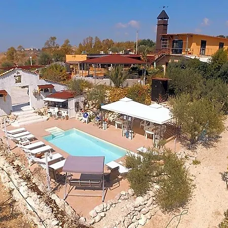 Eyexei Domus