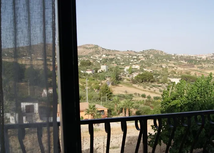Oda ve Kahvaltı Eyexei Domus 4*